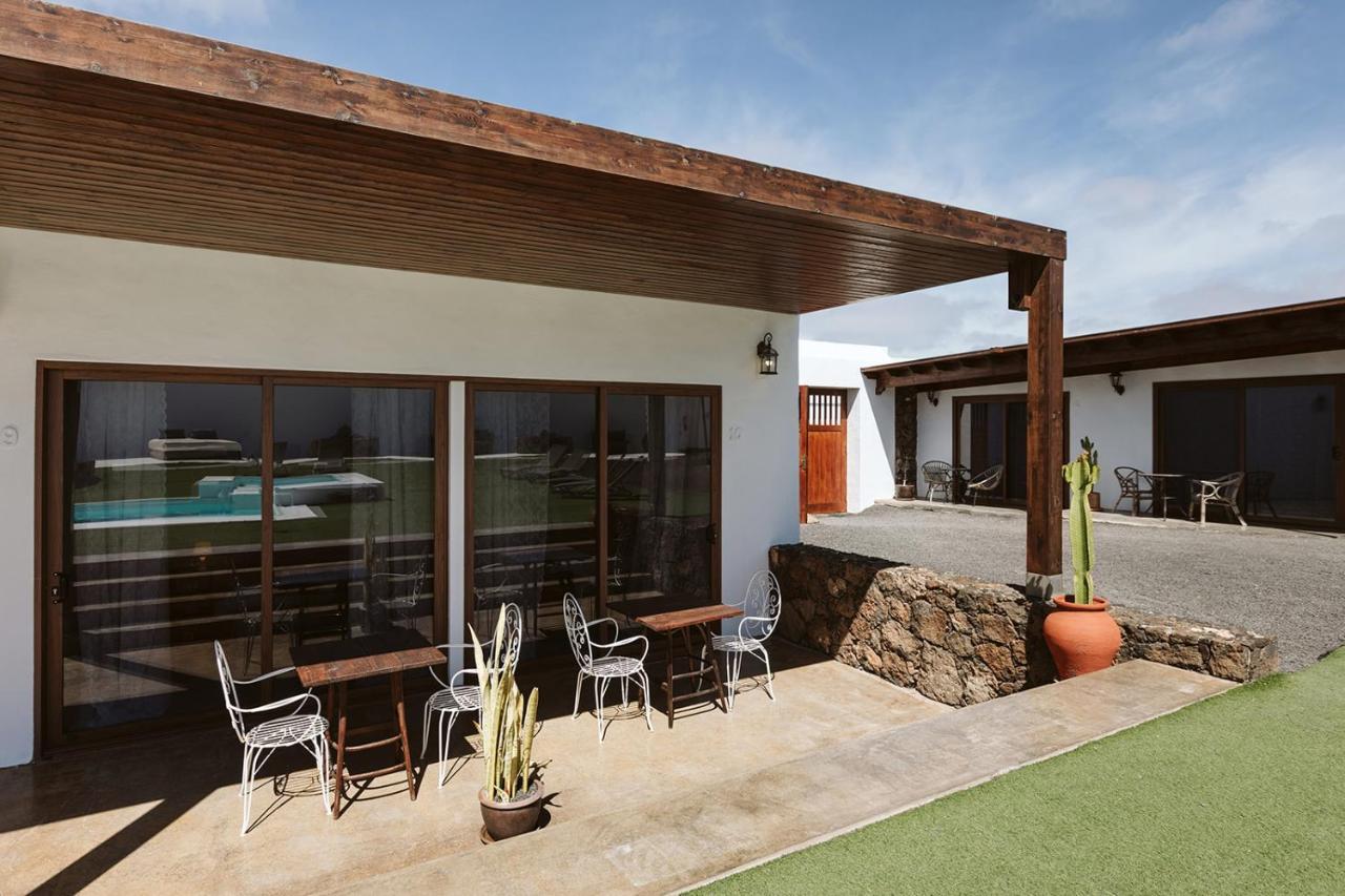Hotelito Rural Flor De Timanfaya Tinajo Luaran gambar